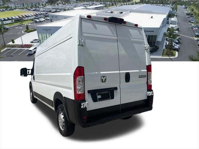 Used 2023 Ram ProMaster 2500 - photo 16