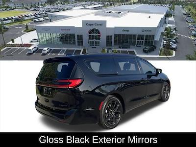 2026 Chrysler Pacifica FWD Minivan for sale #WR12801 - photo 2