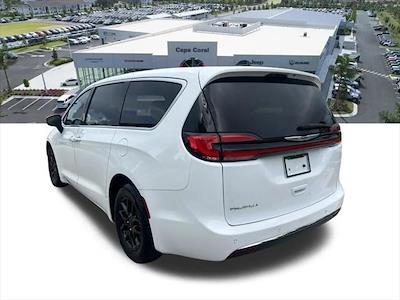2023 Chrysler Pacifica FWD Minivan for sale #WX12763 - photo 2