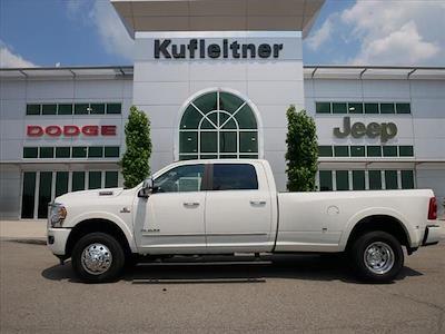 New 2024 Ram 3500 Limited Crew Cab 4x4 DRW Pickup for sale #B40410 - photo 1