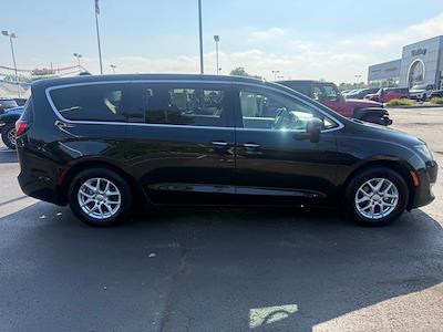 2020 Chrysler Pacifica FWD Minivan for sale #P0224 - photo 2