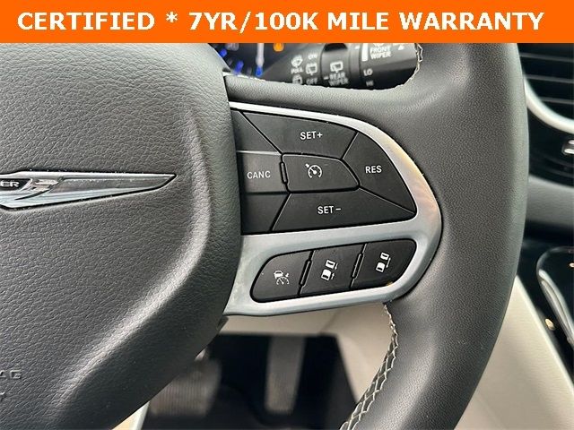 Used 2024 Chrysler Pacifica - photo 24