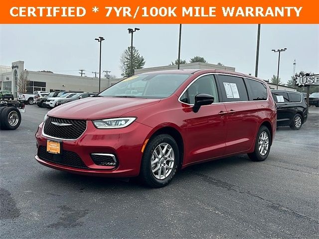 Used 2024 Chrysler Pacifica - photo 5