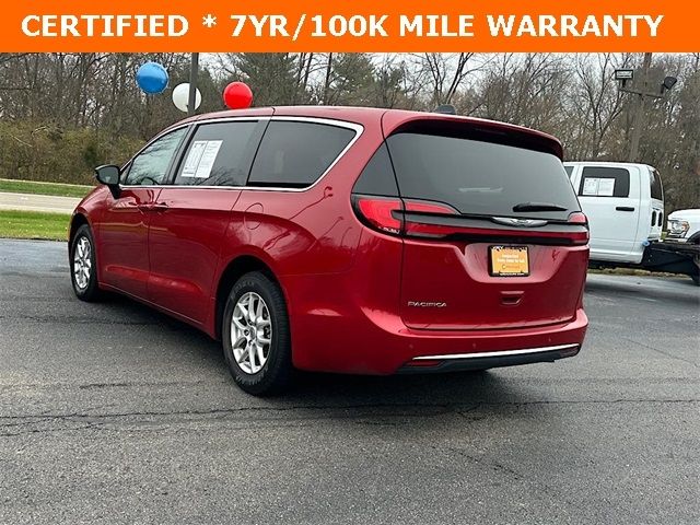 Used 2024 Chrysler Pacifica - photo 9
