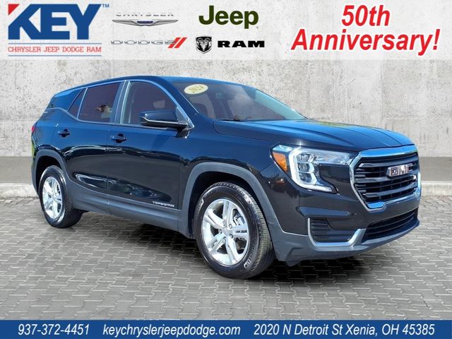 Used 2024 GMC Terrain - photo 1
