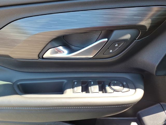 Used 2024 GMC Terrain - photo 13