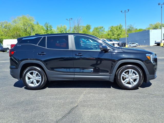 Used 2024 GMC Terrain - photo 10