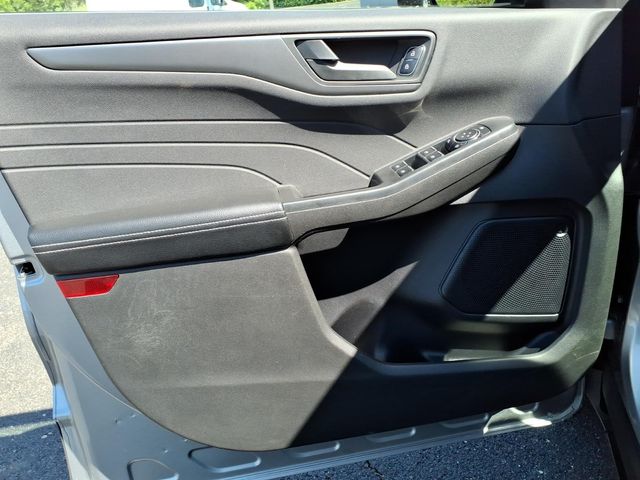 Used 2023 Ford Escape - photo 12