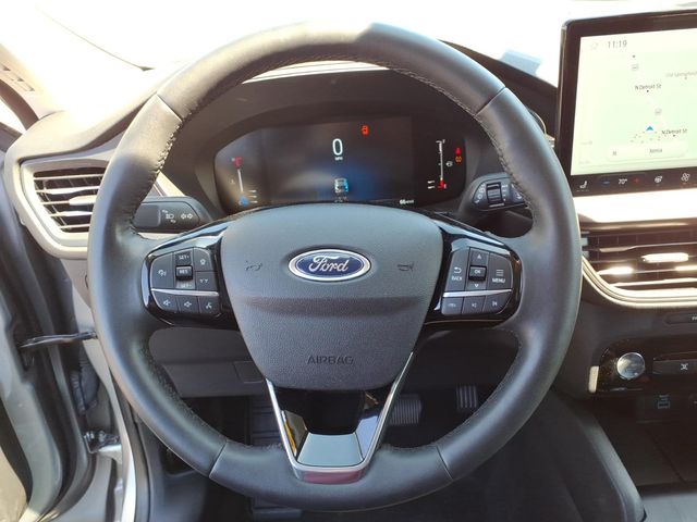 Used 2023 Ford Escape - photo 2