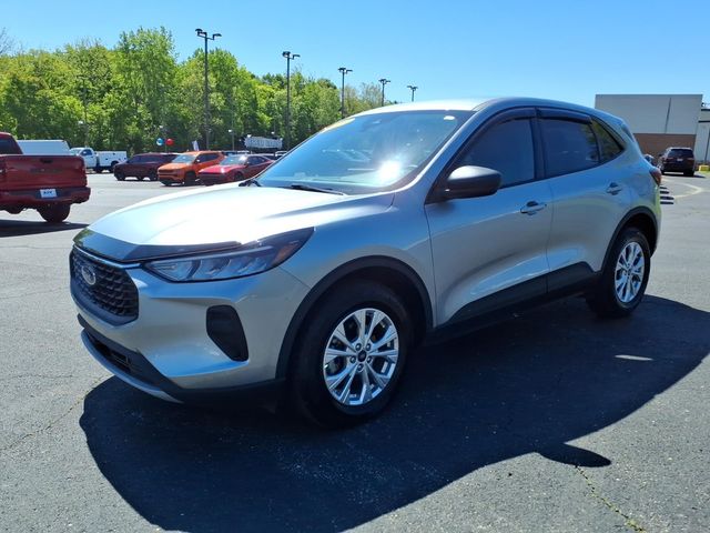 Used 2023 Ford Escape - photo 5