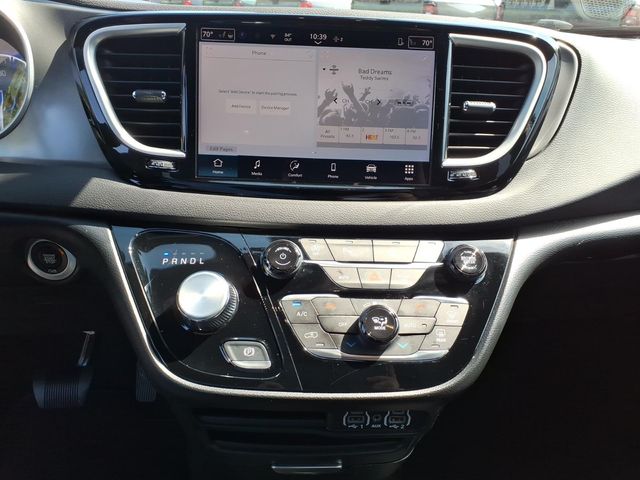 Used 2025 Chrysler Pacifica - photo 9