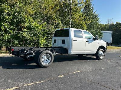 New 2026 Ram 3500 Tradesman Crew Cab 4WD 60 CA Cab Chassis for sale #KT48003 - photo 2