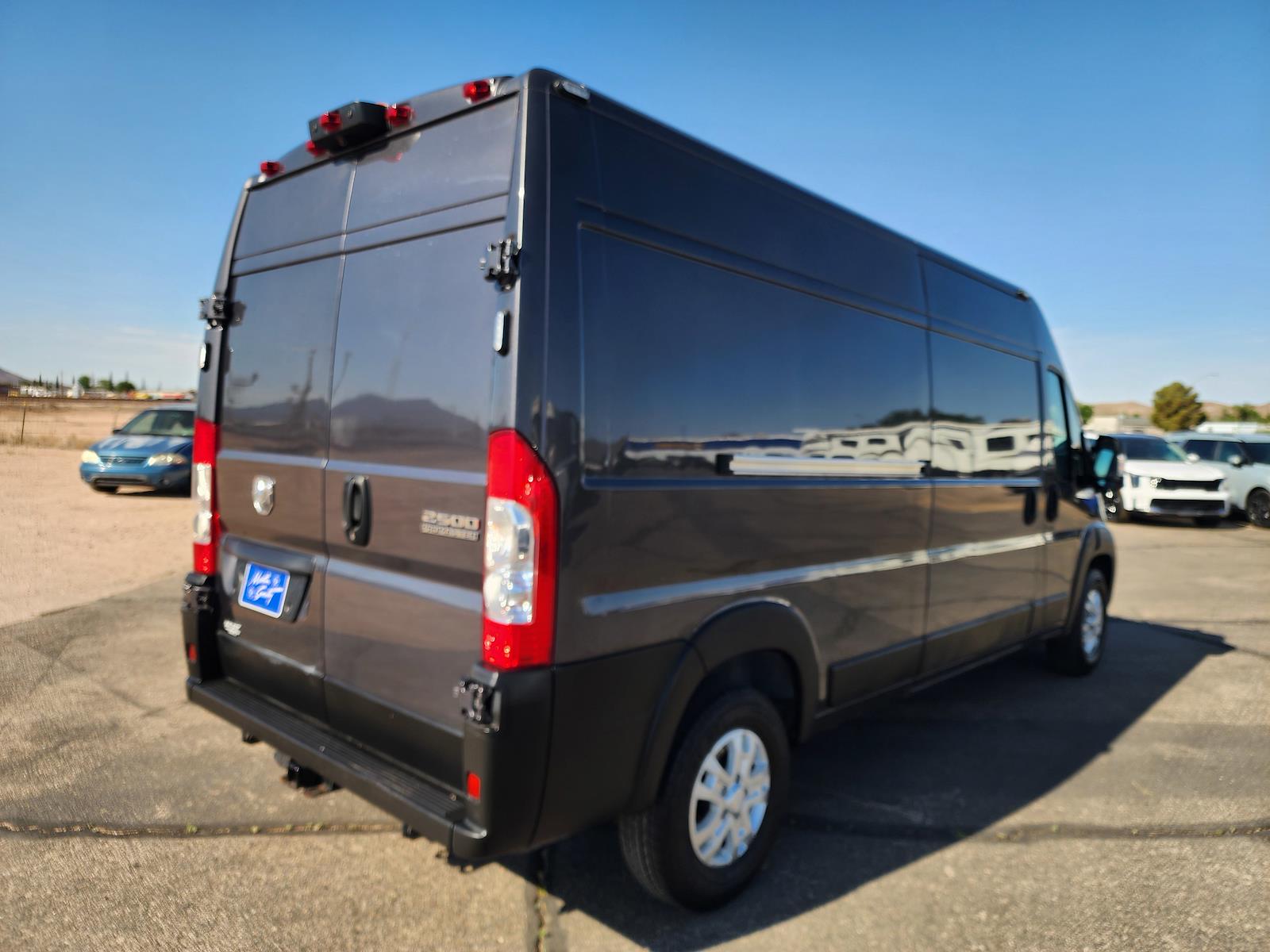 Used 2023 Ram ProMaster 2500 - photo 6