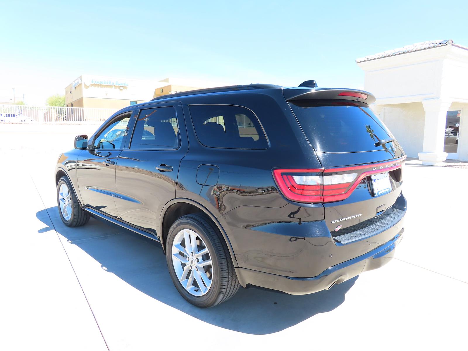 Used 2025 Dodge Durango - photo 2
