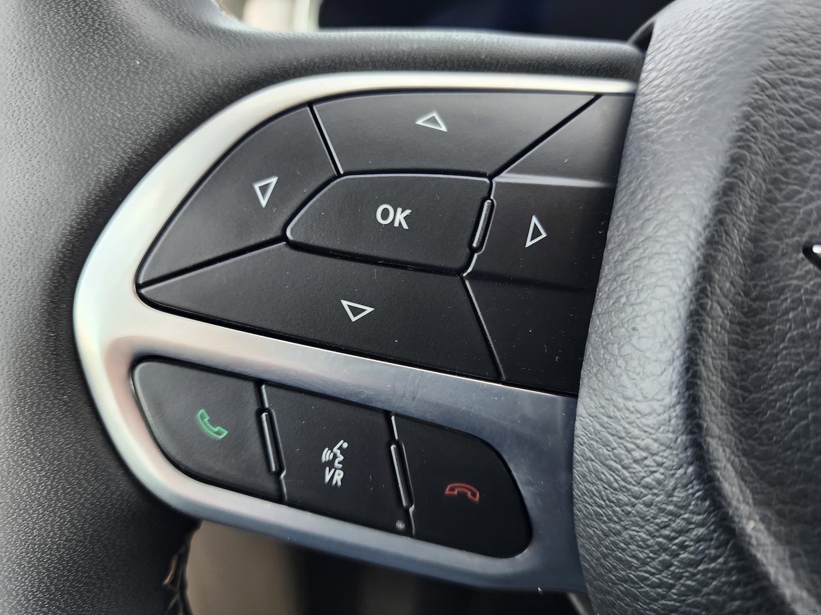 Used 2024 Chrysler Pacifica - photo 20