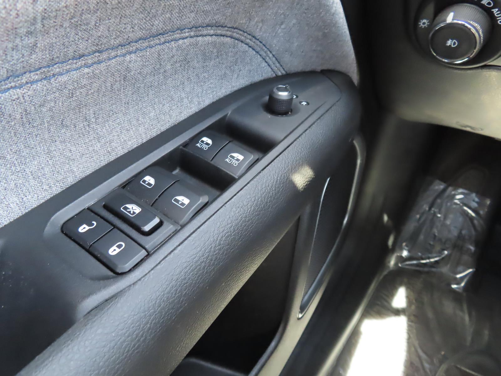 Used 2024 Jeep Compass - photo 18