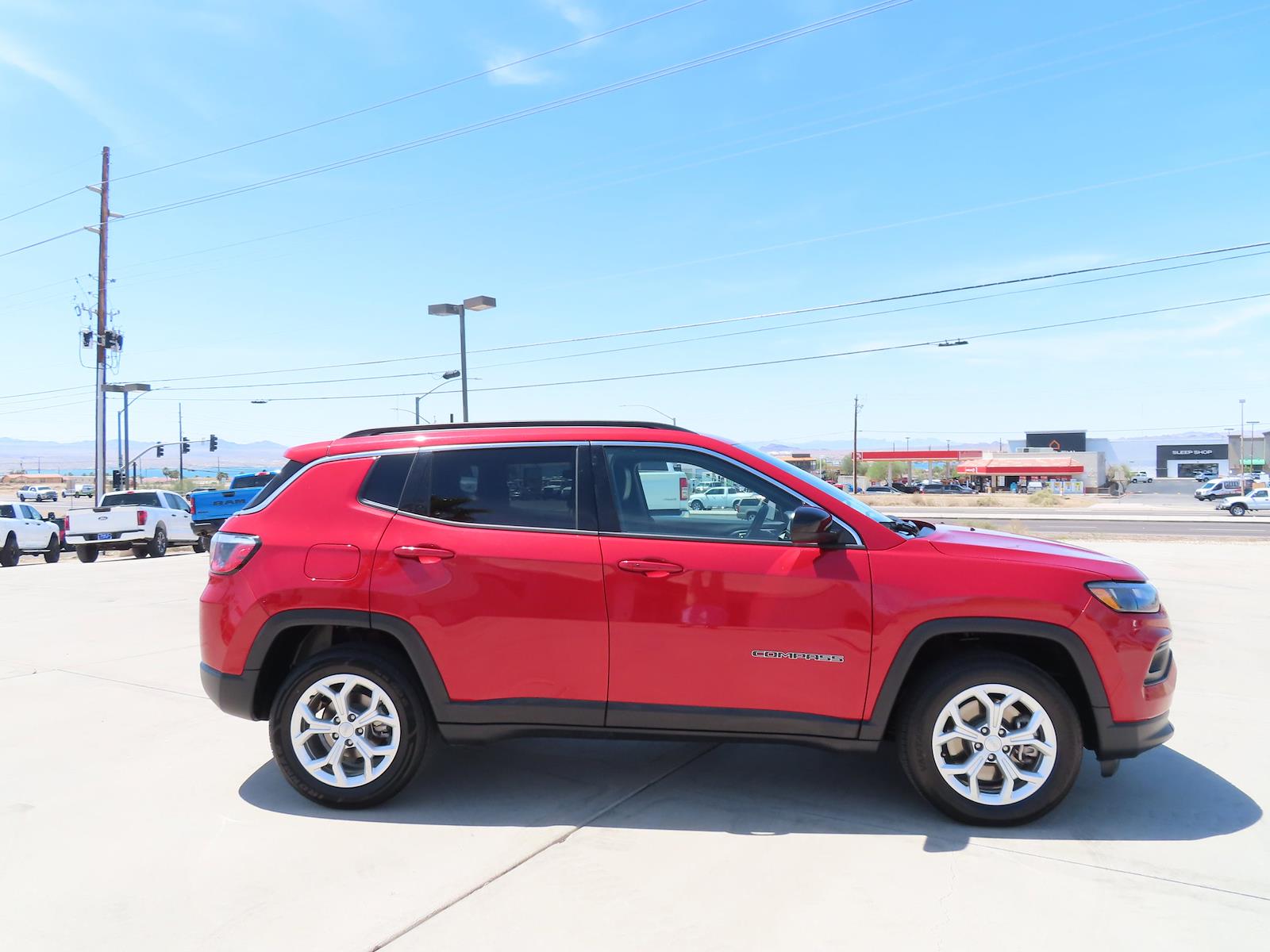 Used 2024 Jeep Compass - photo 8