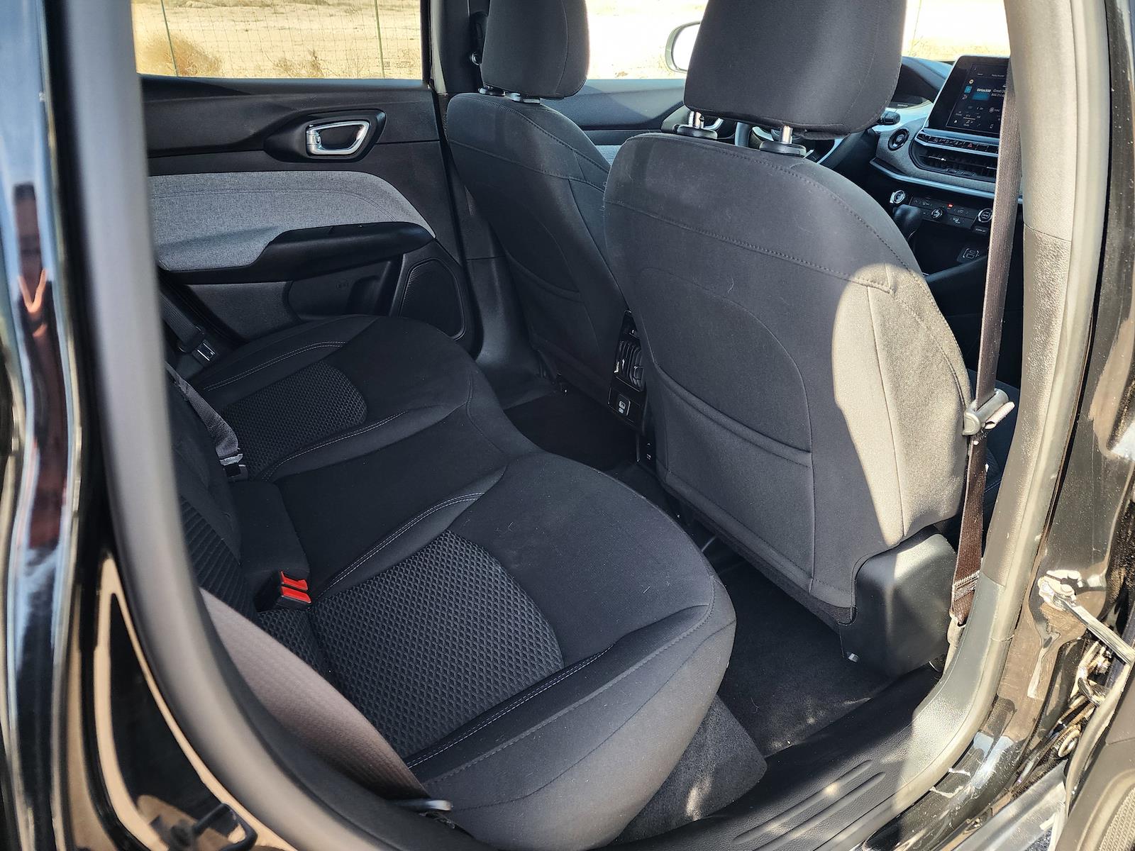 Used 2025 Jeep Compass - photo 14