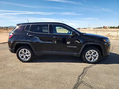Used 2025 Jeep Compass - photo 2
