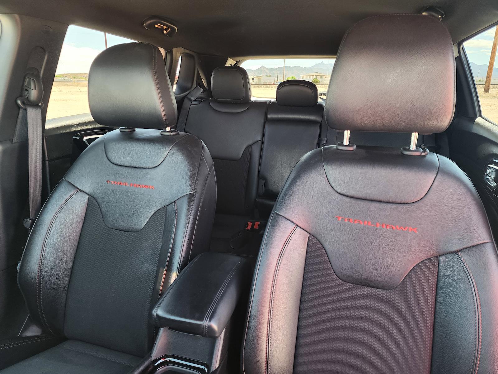 Used 2025 Jeep Compass - photo 15