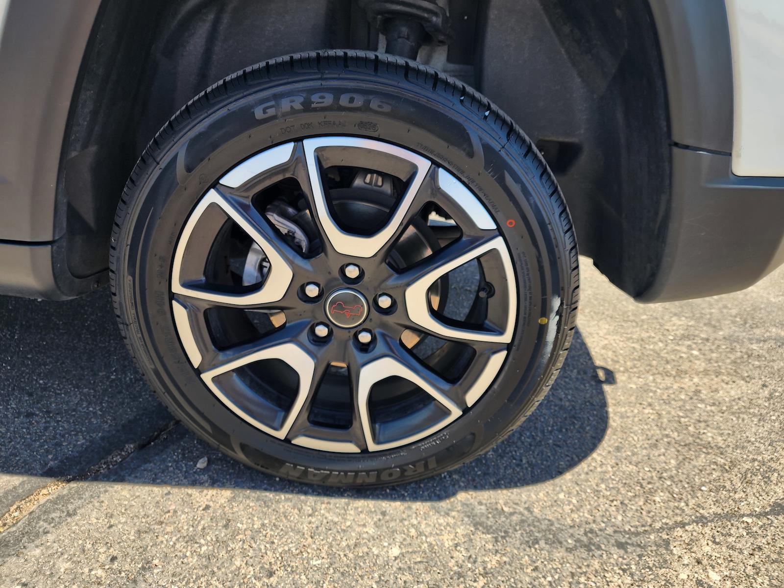 Used 2025 Jeep Compass - photo 7