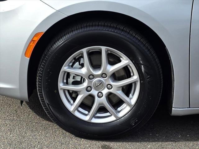 Used 2024 Chrysler Pacifica - photo 11
