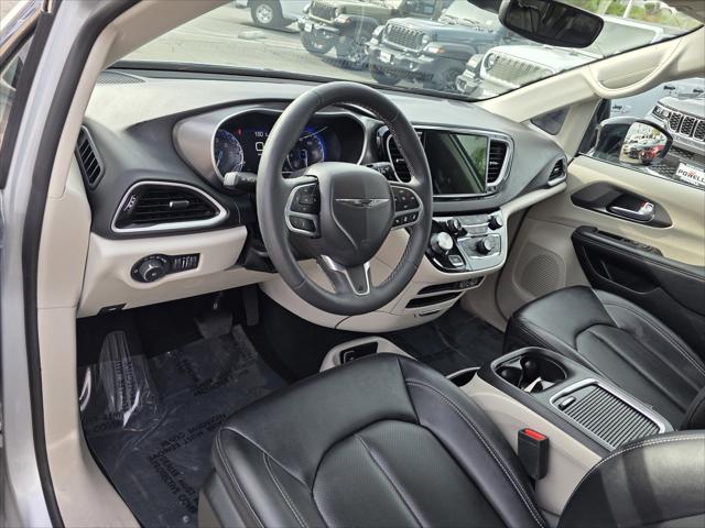 Used 2024 Chrysler Pacifica - photo 12