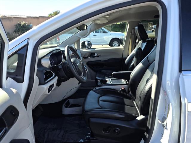Used 2023 Chrysler Pacifica - photo 14