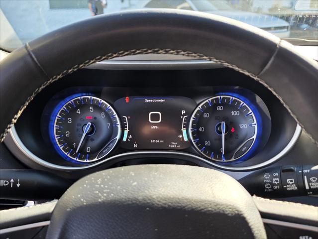 Used 2023 Chrysler Pacifica - photo 18