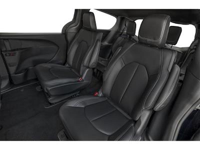 Used 2025 Chrysler Pacifica - photo 1