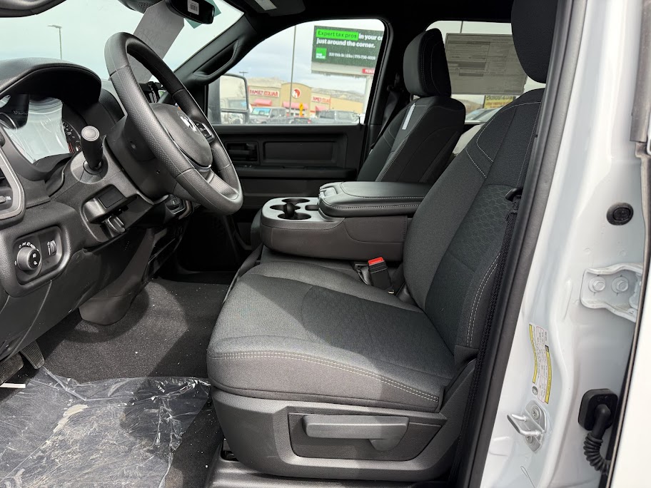 New 2026 Ram 3500 - photo 14