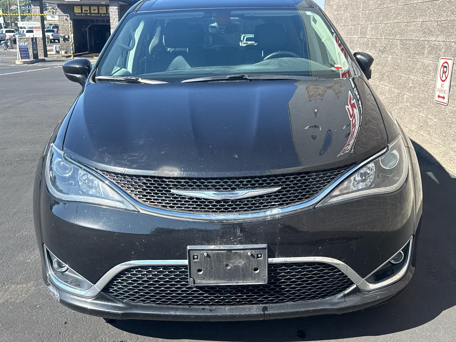 Used 2017 Chrysler Pacifica - photo 2