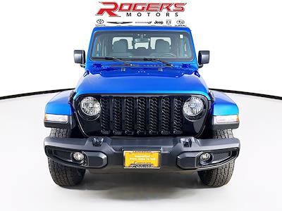 Used 2021 Jeep Gladiator - photo 1