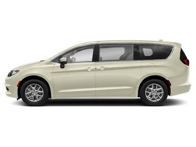 Used 2020 Chrysler Pacifica Touring Minivan for sale #25178A - photo 2