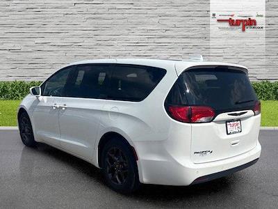 2018 Chrysler Pacifica FWD Minivan for sale #25192A - photo 2