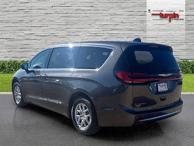 2023 Chrysler Pacifica FWD Minivan for sale #73052 - photo 2