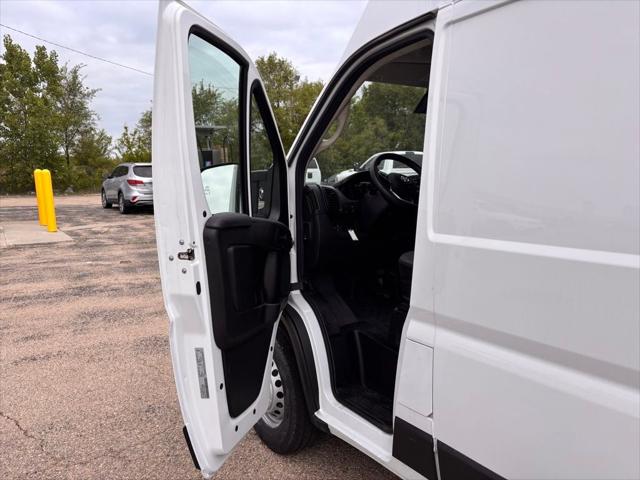 Used 2024 Ram ProMaster EV 3500 - photo 18