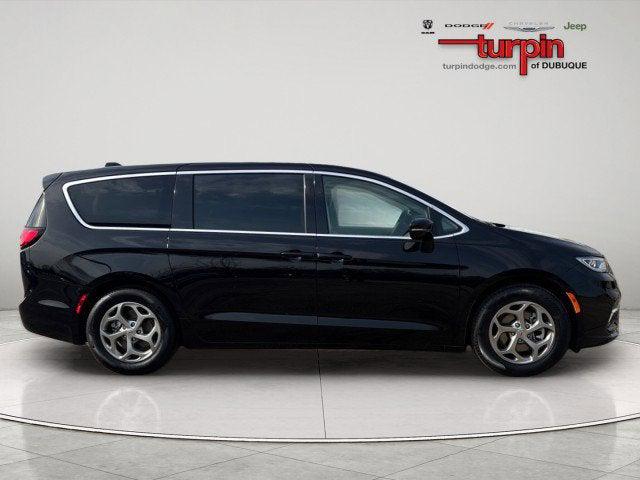 Used 2024 Chrysler Pacifica - photo 8