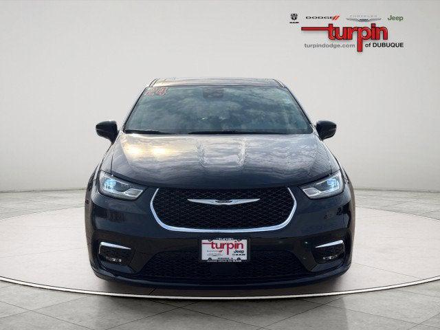 Used 2024 Chrysler Pacifica - photo 10