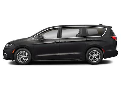 Used 2024 Chrysler Pacifica - photo 1