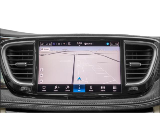 Used 2024 Chrysler Pacifica - photo 18