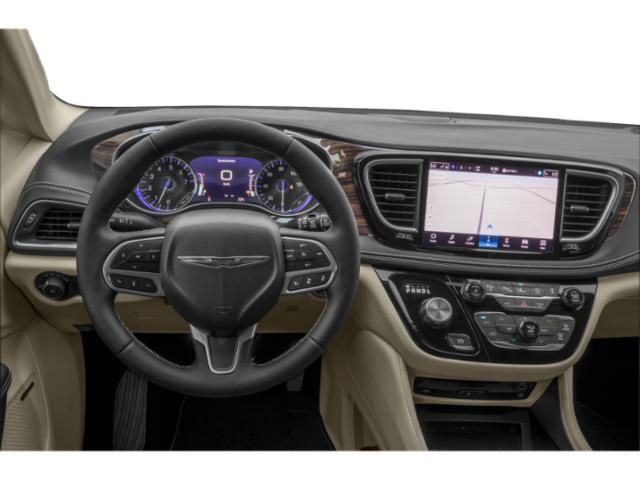 Used 2024 Chrysler Pacifica - photo 9