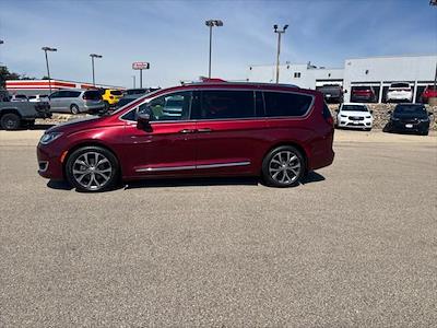 2018 Chrysler Pacifica FWD Minivan for sale #73124A - photo 2