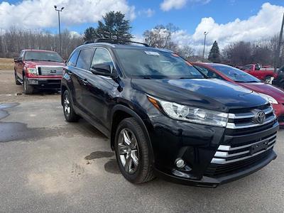 Used 2018 Toyota Highlander - photo 1