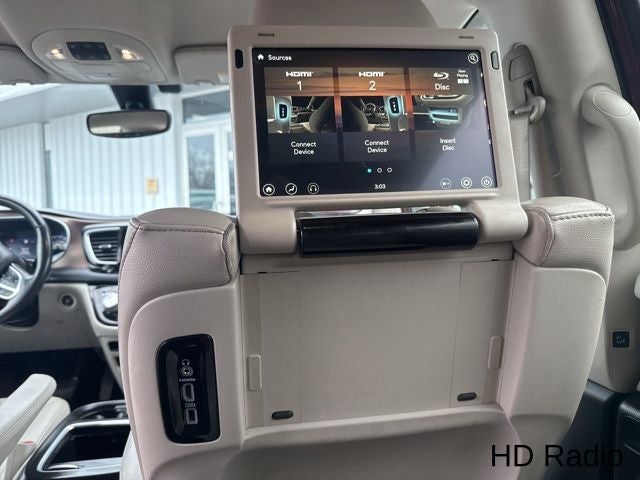 Used 2018 Chrysler Pacifica - photo 22