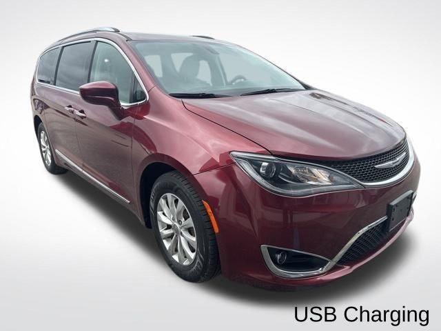 Used 2018 Chrysler Pacifica - photo 10