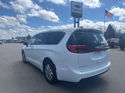 2026 Chrysler Pacifica FWD Minivan for sale #10915P - photo 2