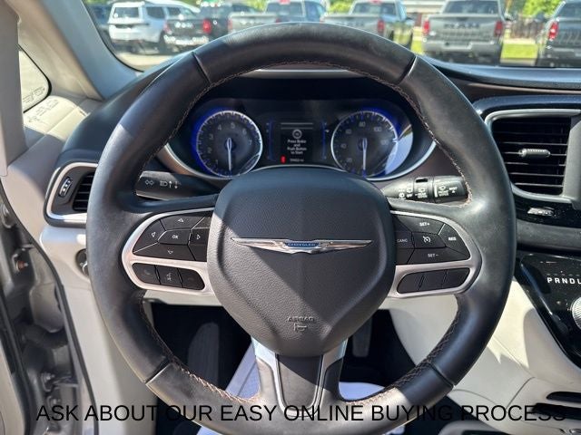 Used 2018 Chrysler Pacifica - photo 16