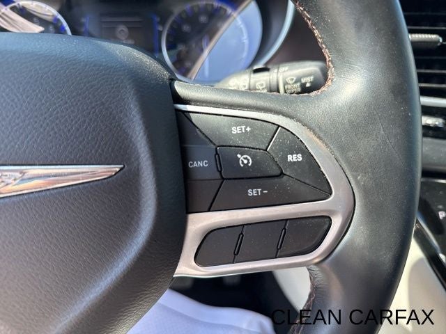 Used 2018 Chrysler Pacifica - photo 18