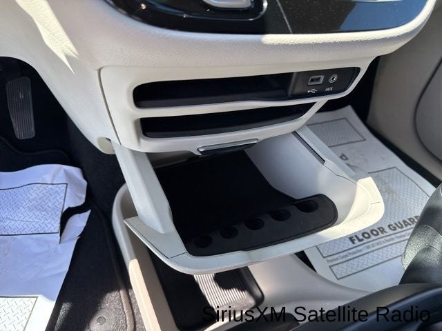 Used 2018 Chrysler Pacifica - photo 22